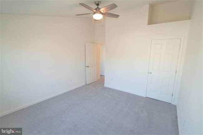 Building Photo - 14225 Jib St