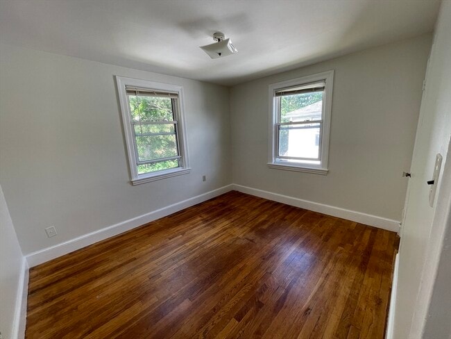 Building Photo - 36 Barstow St