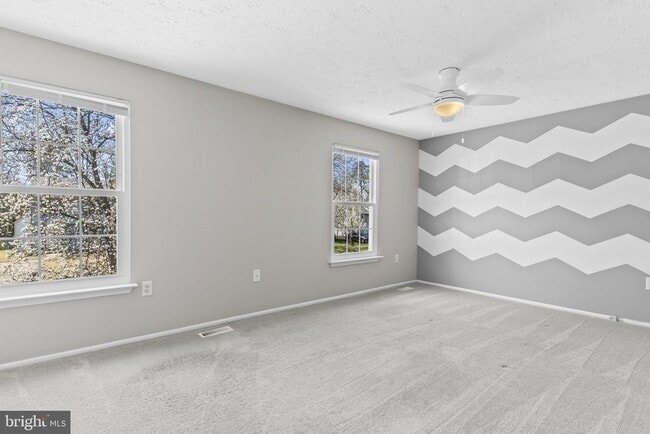 Building Photo - 4817 Kingfisher Ct