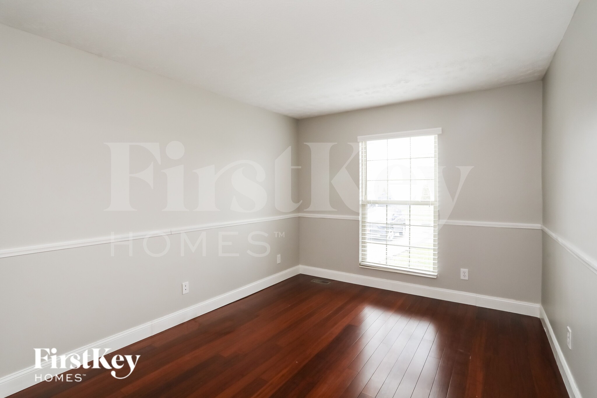 Building Photo - 6074 Weber Oaks Dr