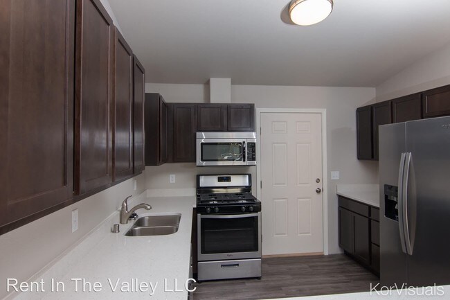 Building Photo - 3161 E Palmer-Wasilla Hwy