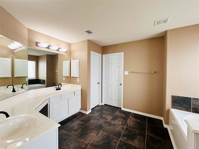 Building Photo - 3239 Quarry Place Lane