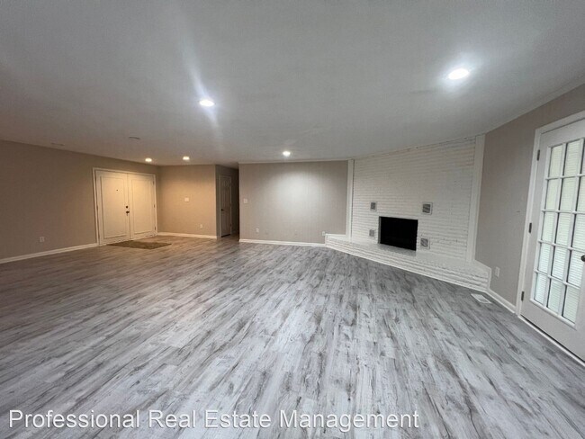 Building Photo - 4 br, 3 bath House - 5 Dunwoody Circle
