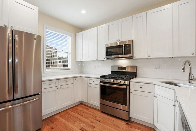 Building Photo - 26 Florida Ave NE