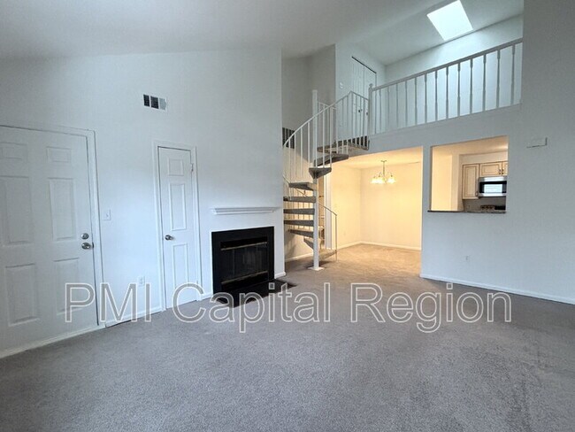 Building Photo - 13059 Shadyside Ln