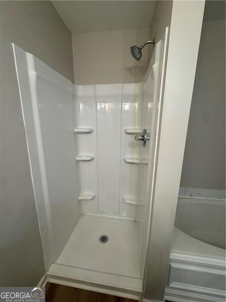 Building Photo - 121 Stoneforest Dr