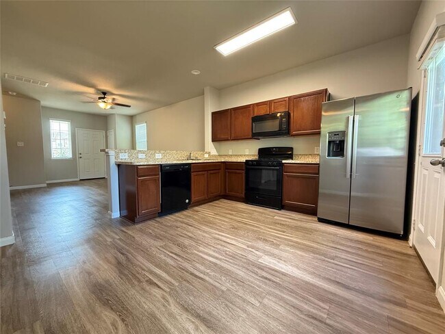 Building Photo - 5842 Adelaide River Dr