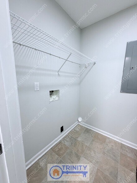 Building Photo - 104 Millwood Ct