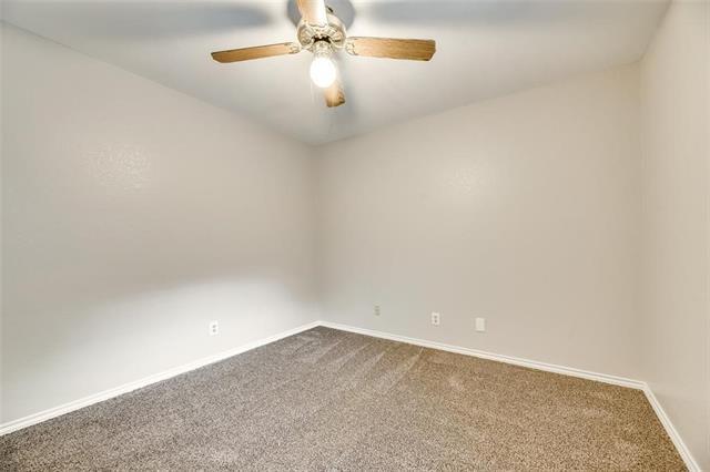 Building Photo - 6108 Paradise Dr