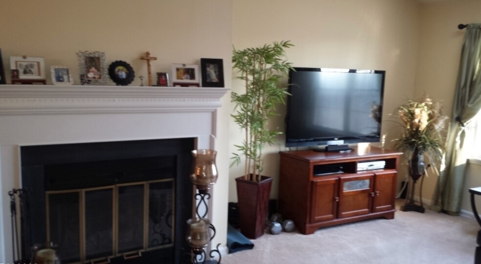 Building Photo - 20 Smithfield Ct