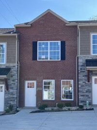 Building Photo - 503 Station Ct