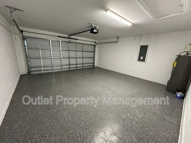 Building Photo - 790 W Gaucho Cir