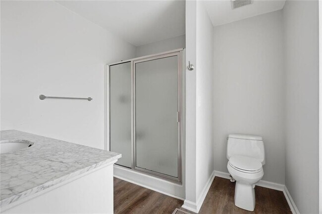 Building Photo - 638 Oberlochen Way