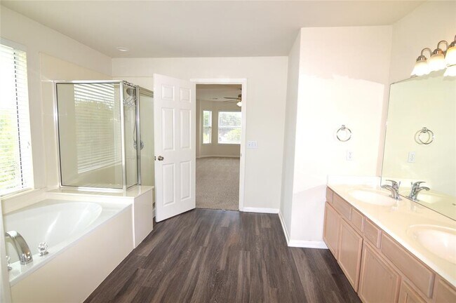 Building Photo - 801 Barefoot Cove