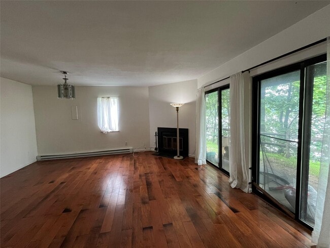 Building Photo - 24 Hudson Heights Dr