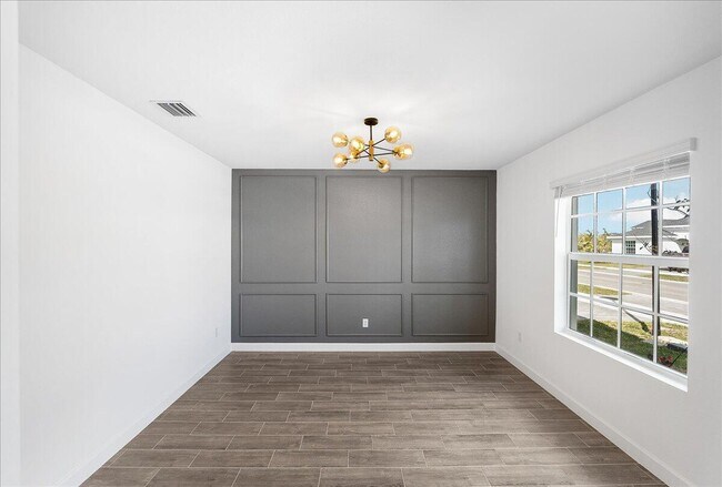 Building Photo - 6338 Windwood Wy