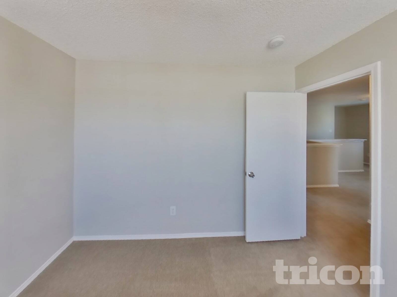 Building Photo - 1708 Vineridge Ln