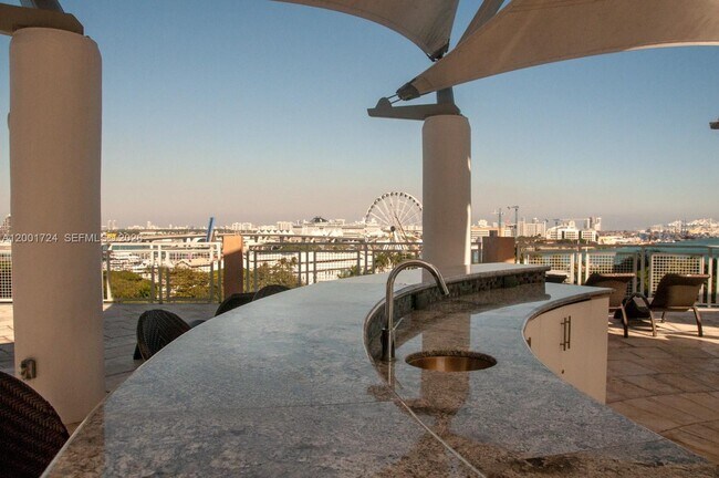 Building Photo - 244 Biscayne Blvd