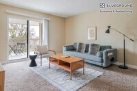 Building Photo - 950 E Hillsdale Blvd