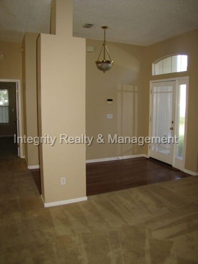 Building Photo - 3 bed - 2 bath in Middleburg, FL
