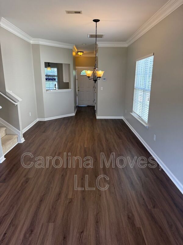 Building Photo - 733 Rock Hill Ct