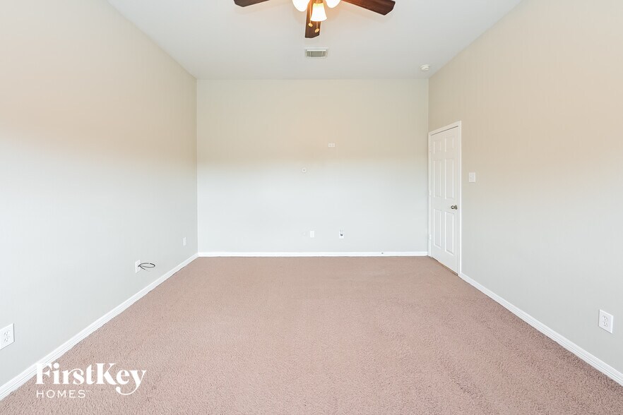 Building Photo - 10364 Stone Gate Dr