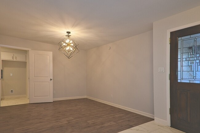 Building Photo - 9243 Friendship Rd