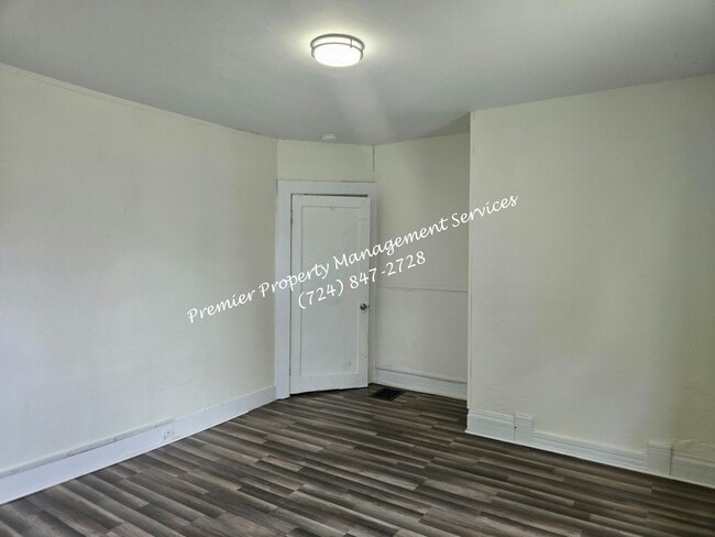 Building Photo - 766 Lathrop St
