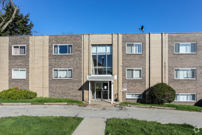 Building Photo - Oakmont Avenue Apartments LP