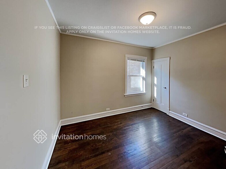 Building Photo - 5539 W Eddy St