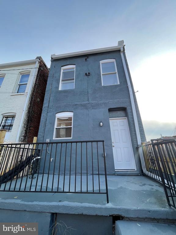 Building Photo - 1950 Mosher St