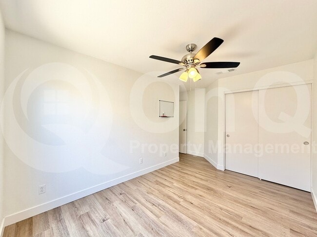 Building Photo - 14917 W Lamoille Dr