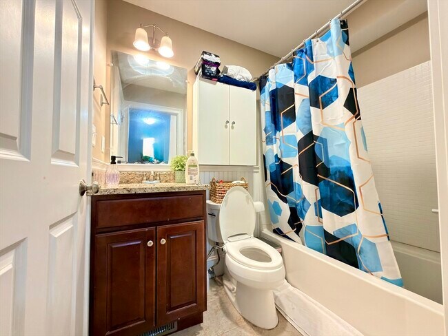 Building Photo - 143 Broad St