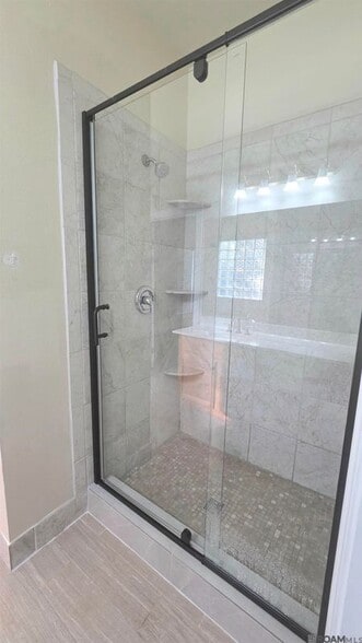 Building Photo - 282 Allan Dr