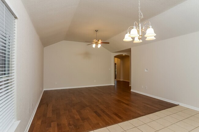 Building Photo - 4807 Barboli St