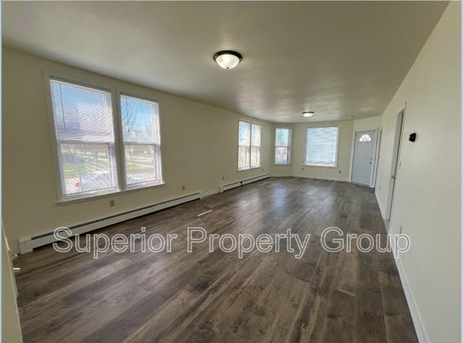 Building Photo - 200 Washington St