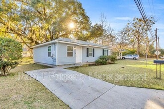 Building Photo - 1925 Cowan Ave
