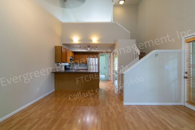 Building Photo - 3565 Windmill Dr