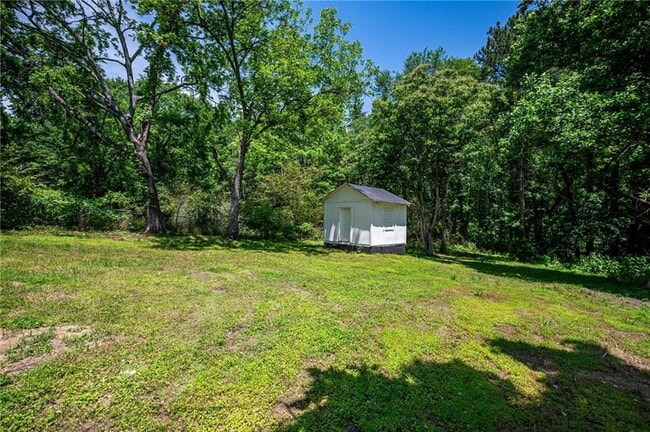 Building Photo - 8176 Camp St