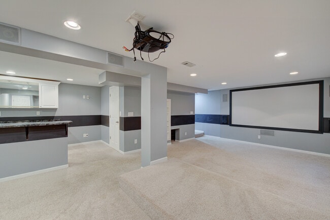 Building Photo - 880 Countryfield Ln