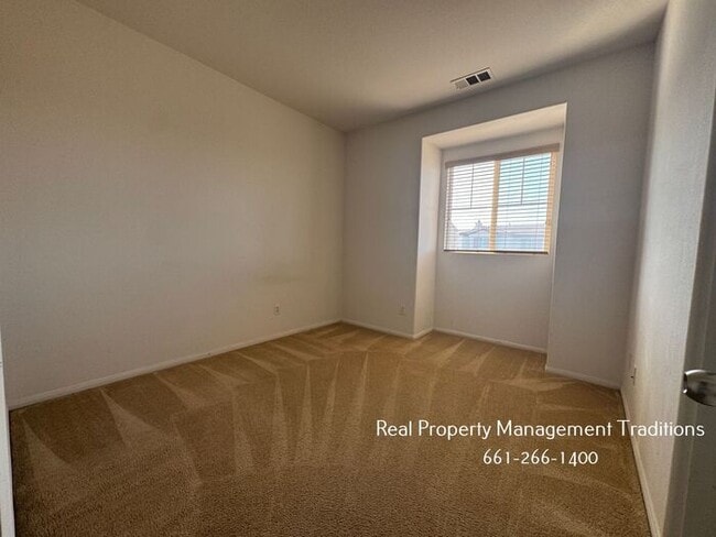 Building Photo - Ana Verde Hills - 4 bedroom, 3 bath!