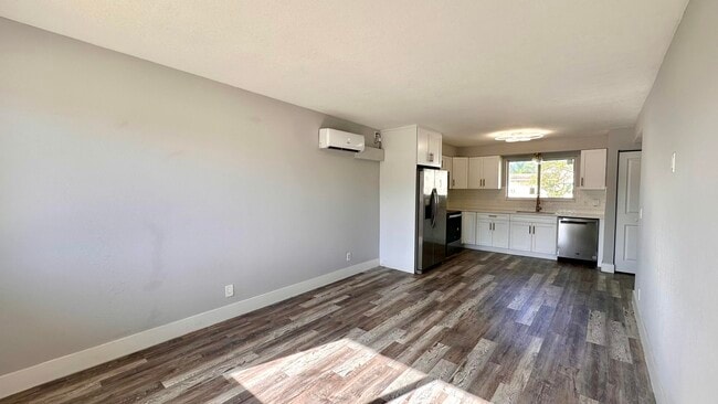 Building Photo - 309 Swain Blvd