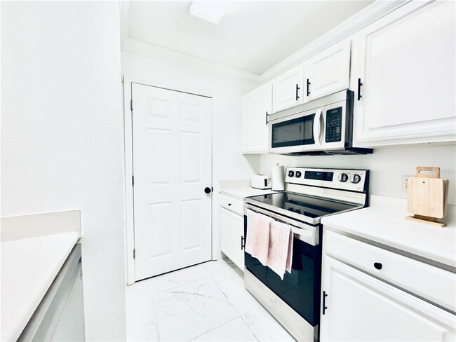 Building Photo - 18111 Bridle Bit Ln