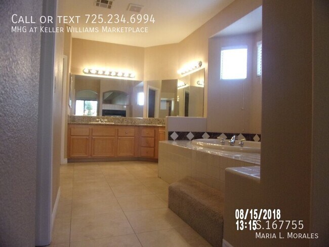 Building Photo - 1327 Autumn Wind Way