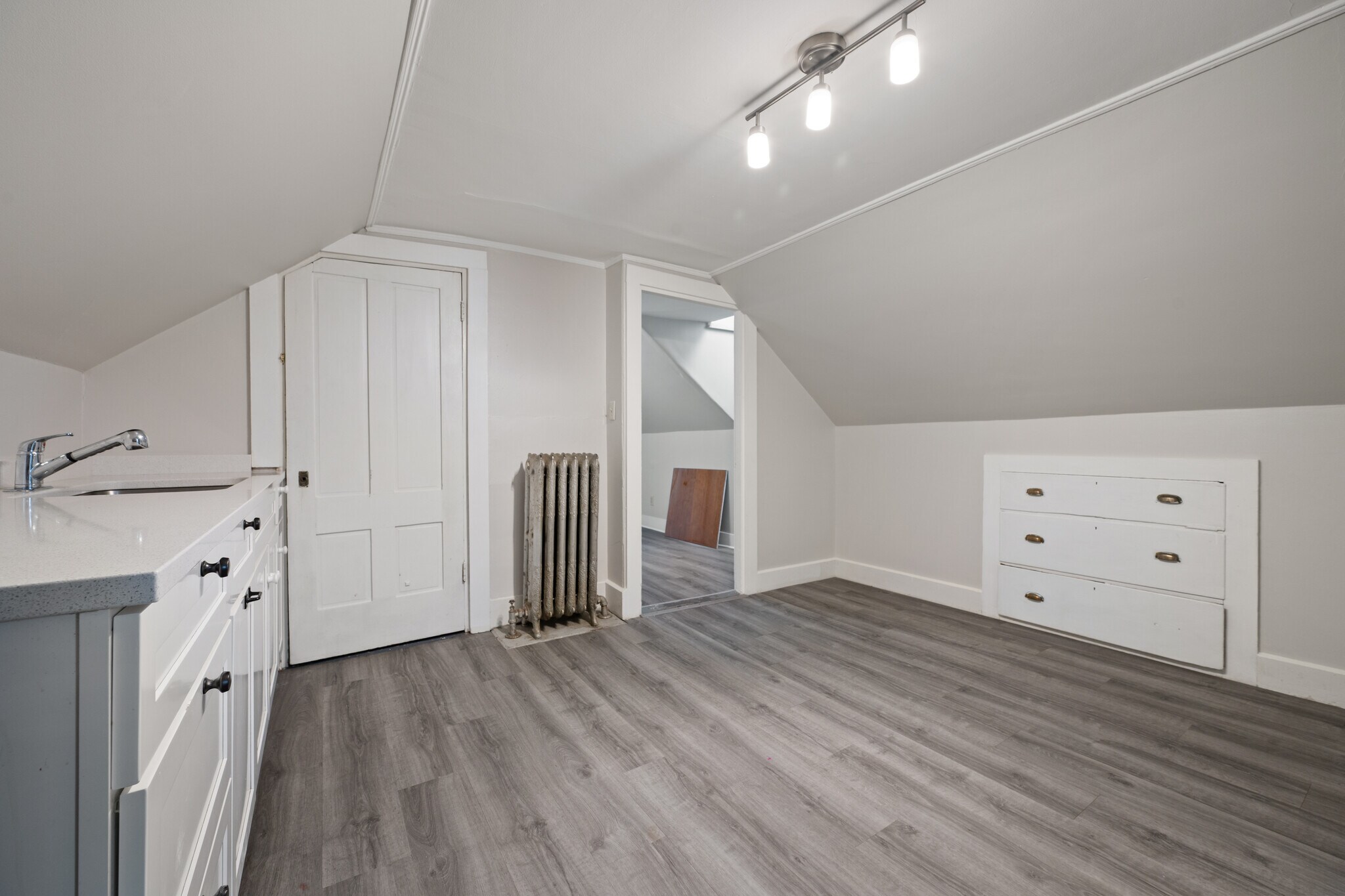 Building Photo - 135 Cedar St