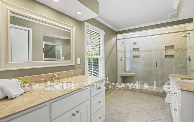 Building Photo - 1016 Old Boiling Springs Rd