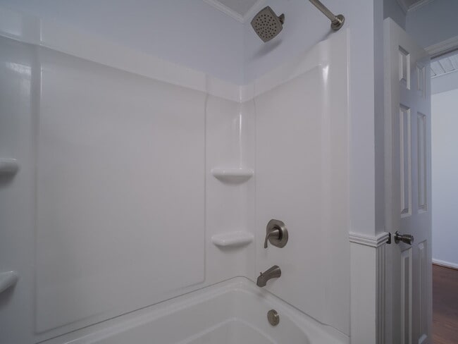 Building Photo - 102 McCall St