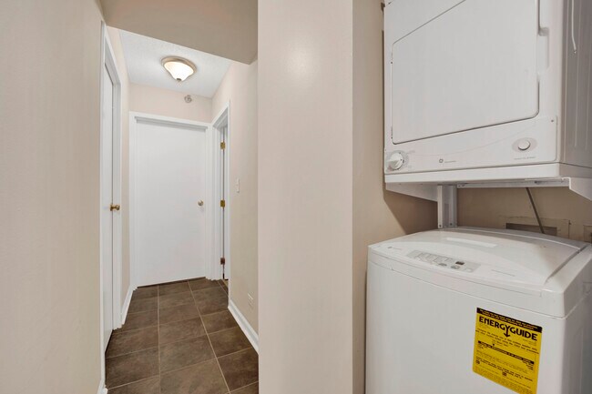 Building Photo - 440 N Wabash Ave