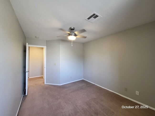 Building Photo - 2113 Harbor Cliff Dr