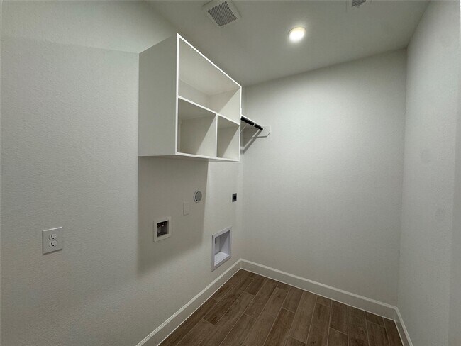 Building Photo - 4418 Noah Grv Ln